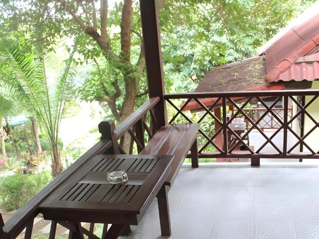 Baan Suan Sook Resort Pantai Chaweng Luaran gambar